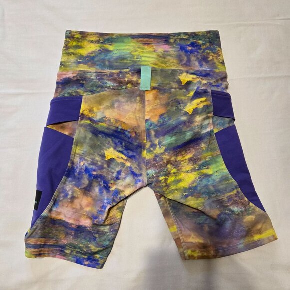 Lululemon Cargo Size 6 Super High Rise Hiking Shorts 8" Women's LW7CHAS - Picture 2 of 6